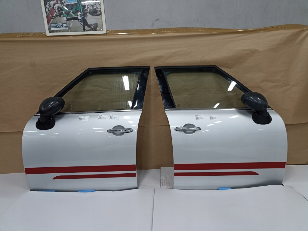 фото №2, Двері перед ліва праве mini countryman r60 b12 crystal silver w колір