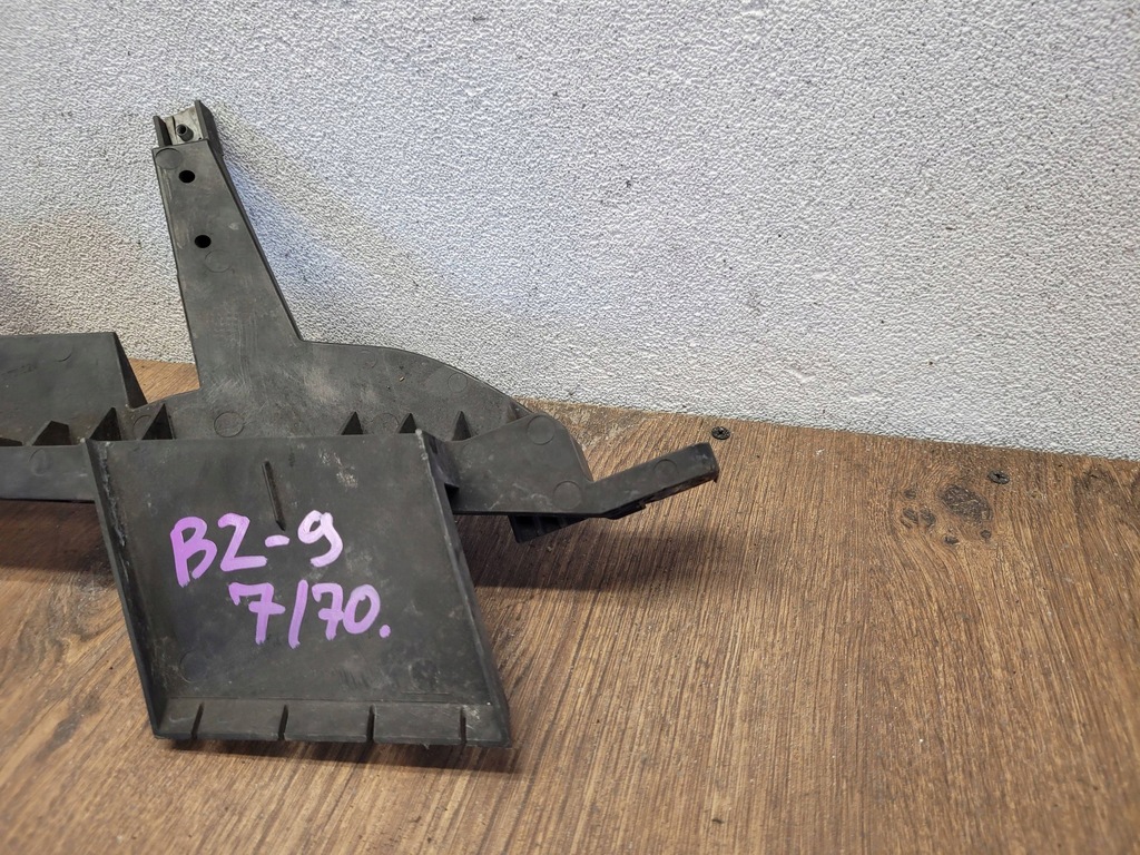 фото №6, Bmw x3 e83 1301073024 напрямна pod фара лівий