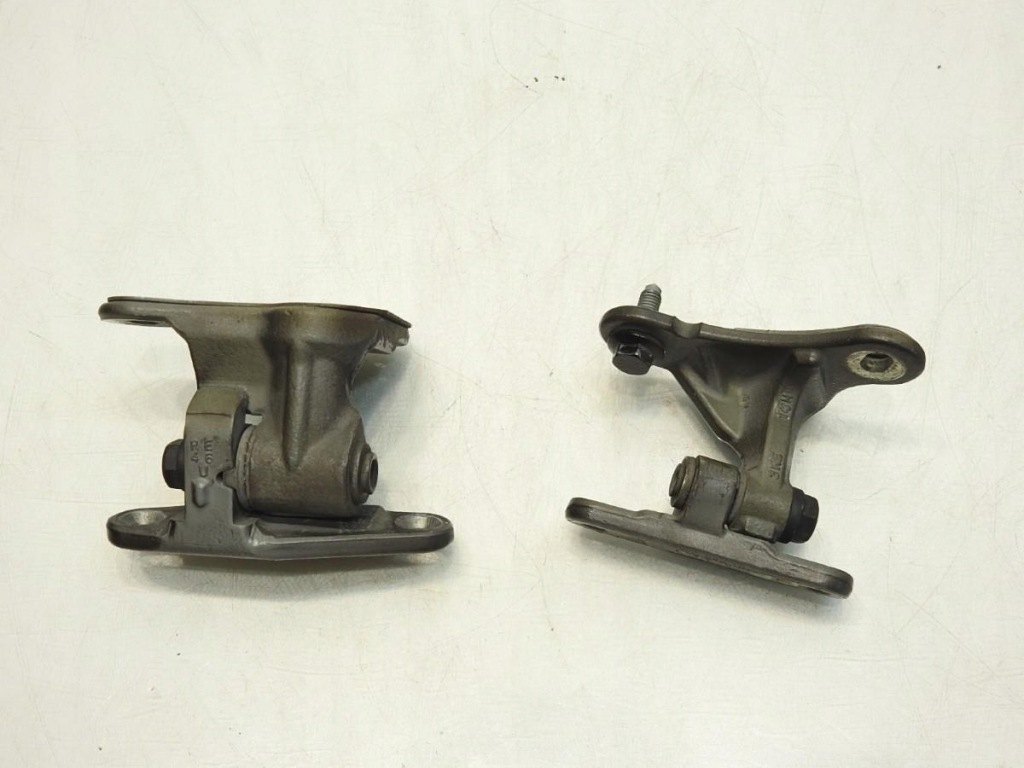 фото №3, Петля петлі двері правий перед 696 mercedes w245 lift a046572