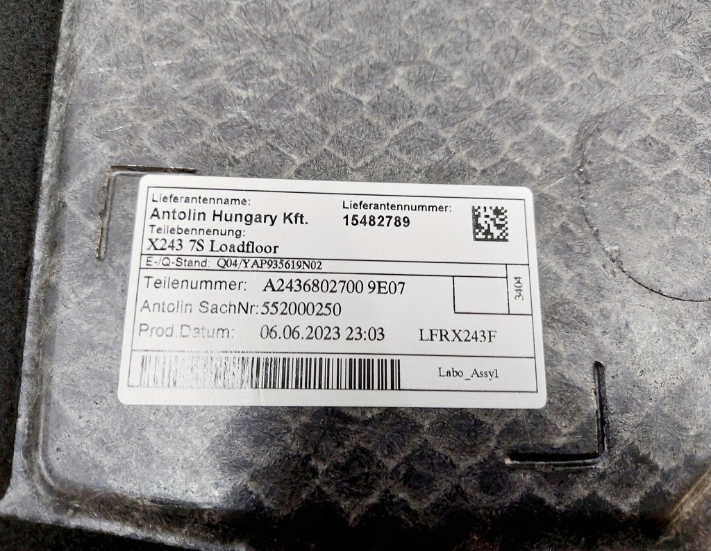 фото №7, Mercedes eqb n243 x243 23r. обшивка пол багажника a2436802700