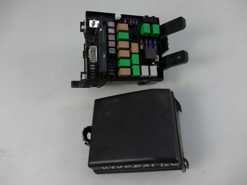 фото №1, Hyundai ix35 lift 1.7 crdi коробка предохранителей