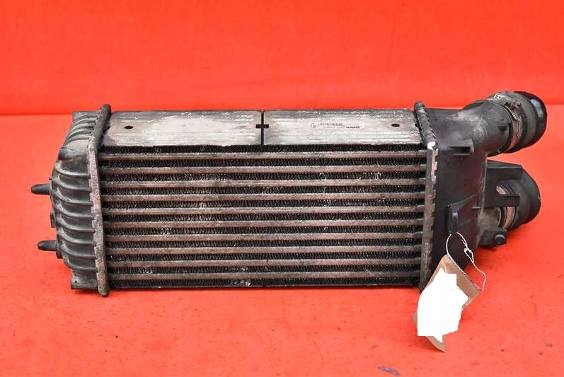 Радіатор інтеркулер 9645965180 citroen berlingo 1 1 1.6 hdi 75 km 02-12 Недорого