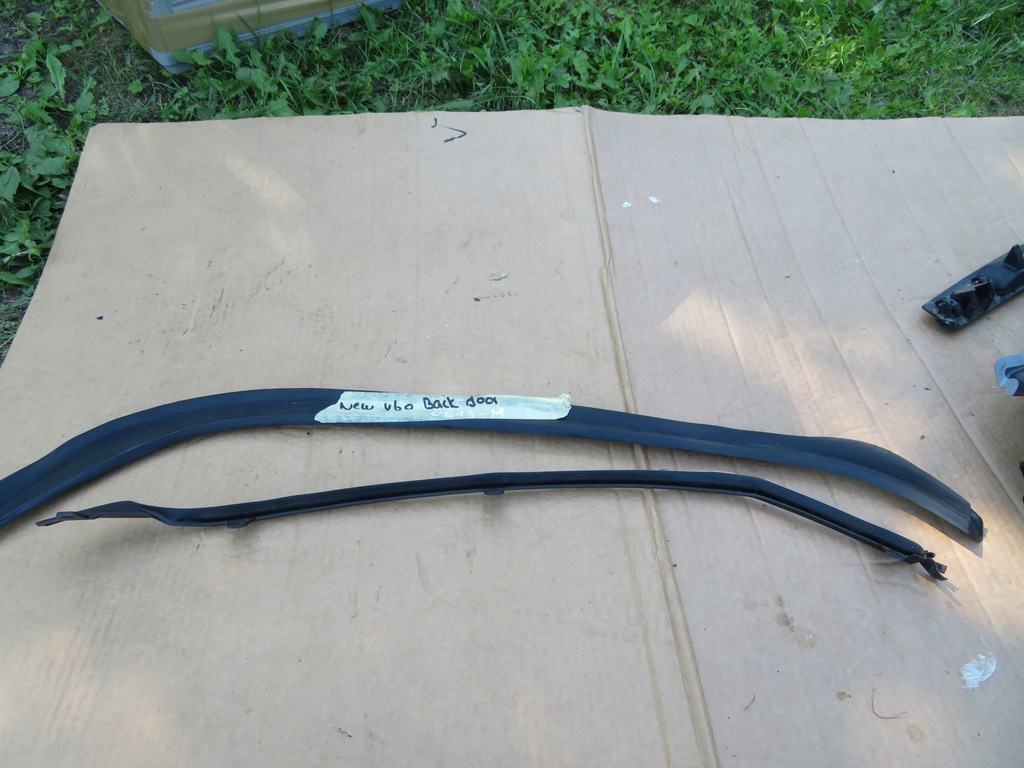 фото №1, Накладки уплотнительные правое volvo v90 32274034