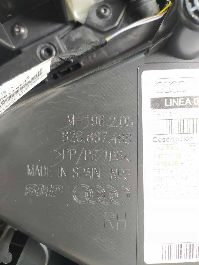 фото №7, Audi a1 ii 82a обшивка дверь правый задняя 19-