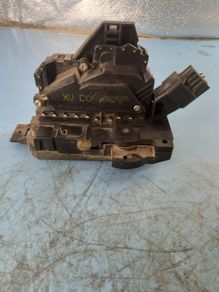 фото №1, Замок правий задня ford focus mk1 3pin