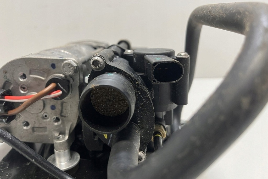 фото №6, Компресор підвіска bmw i4 g26 6894450 electric 400kw 2024