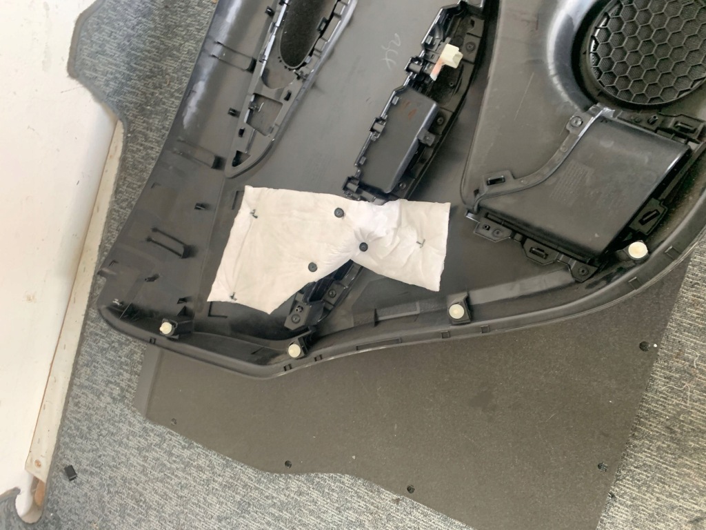 фото №8, Nissan qashqai 2016 ii 2 j11 1.6 dci обшивка оббивка двері правий задня задня