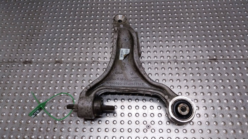 фото №1, Рычаг правый перед p8649546 volvo v70 ii xc70 i