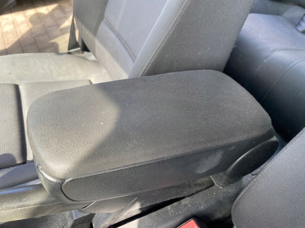 Купить Audi a4 b6 00-04 подлокотник