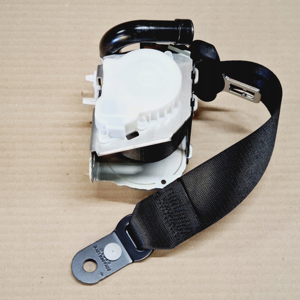 Mercedes a klasa w177 2018-2025 ремінь безпеки лівий / правий задній Ціна