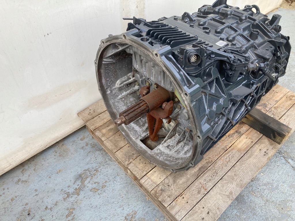 фото №8, Iveco stralis hi-way euro 6 коробка передач передач astronic 12as2330td