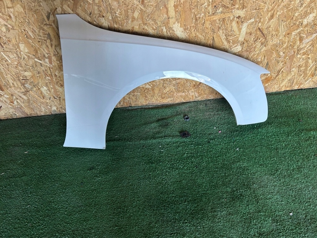 фото №1, Крила правий перед audi a5 8t lift ly9c