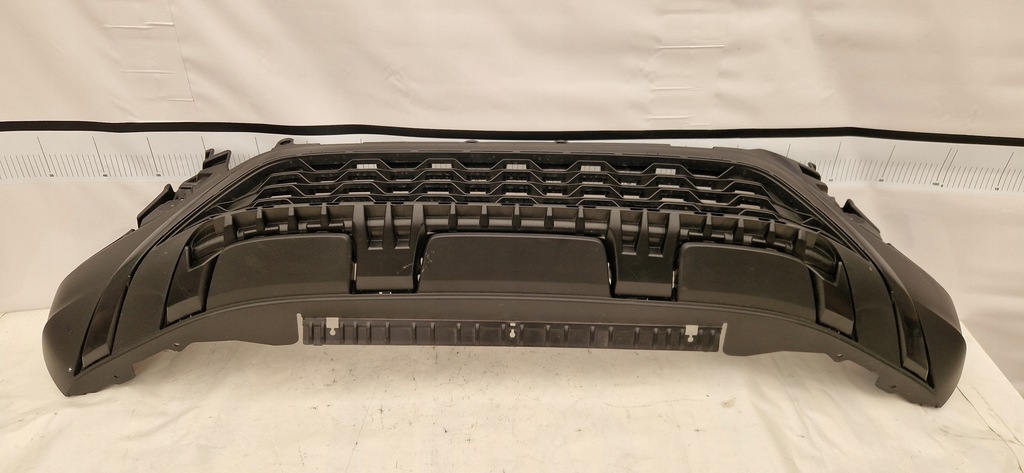 фото №1, Vw t-roc lift 2ga 21- накладка решётка бампера перед