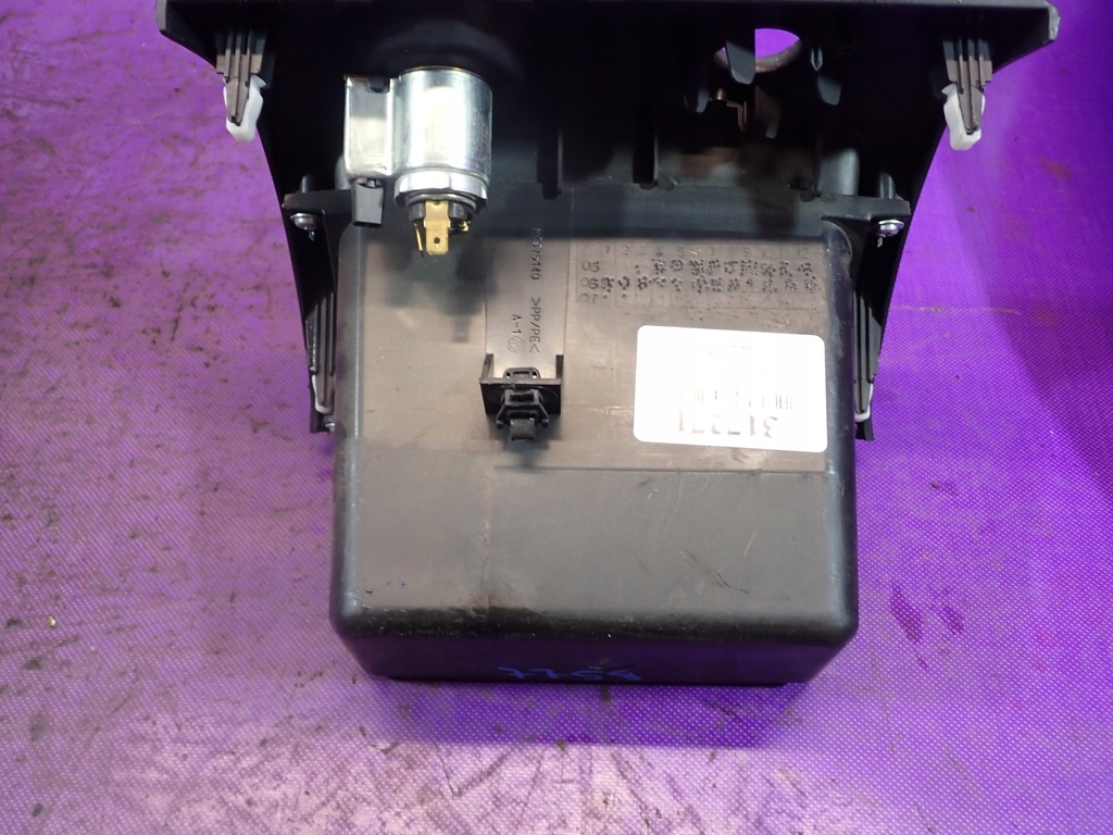 фото №4, Outlander i 03- рамка прикуриватель полка туннель среднего mr975139