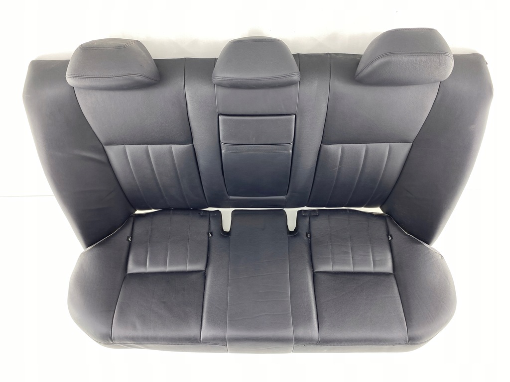 фото №8, Заднее сиденье задняя спинка подголовники ремни mercedes-benz w204 sedan - комплект