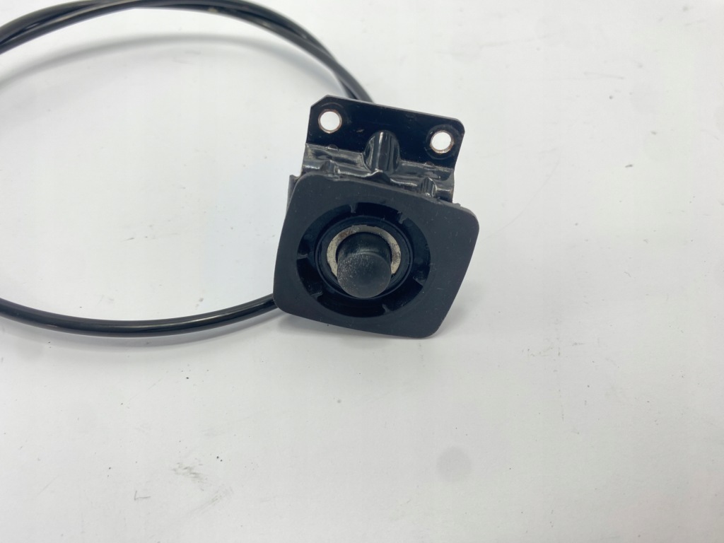 Кнопка obalania przewracania спинка сидіння mercedes w124 купе кабріолет Київ