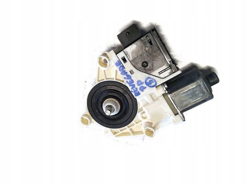 Купить Jeep renegade 17r моторчик окон правый перед передний c44131-103