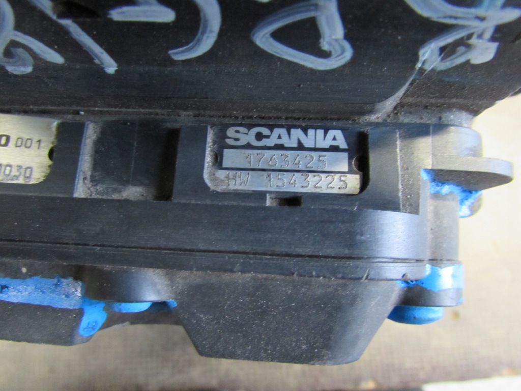 фото №12, Клапан воздуха осушитель scania r, p, g 420 9325100030 , 1763425