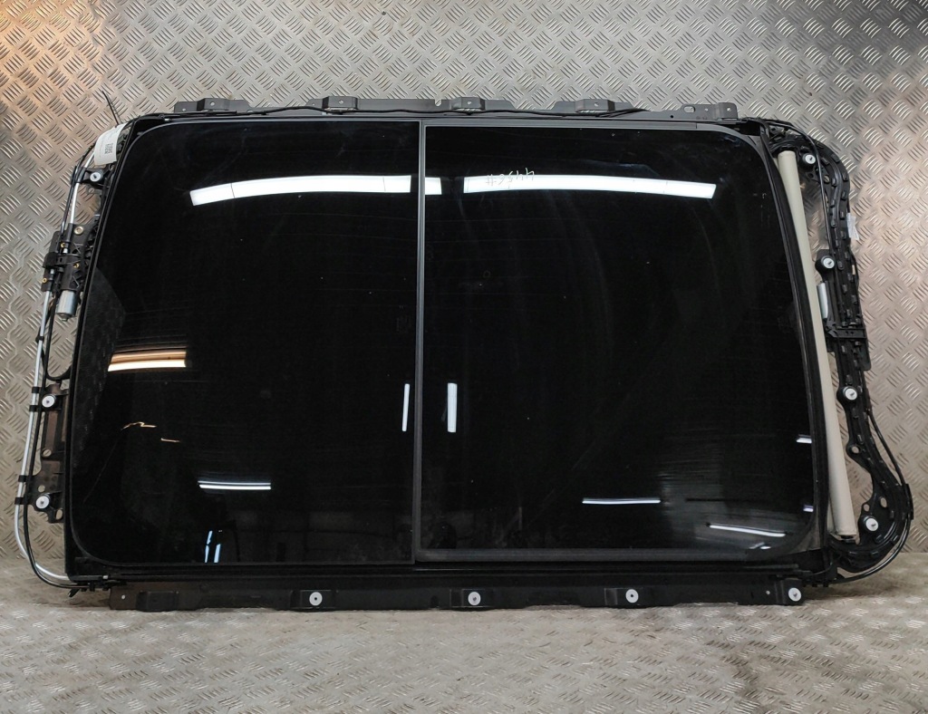 фото №1, Volvo xc60 2024 люк комплект