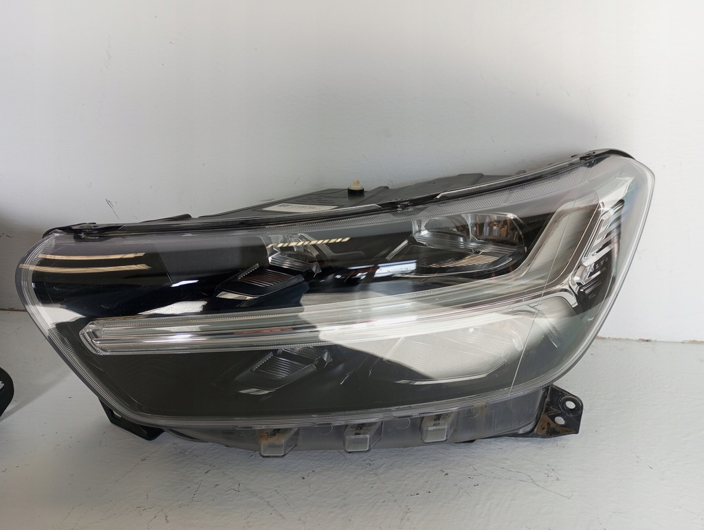 фото №12, Лампа правая левая full led volvo xc40 31446785 31446784