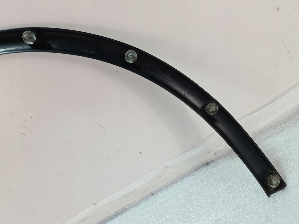 фото №11, Dodge durango 10- молдинг накладка крыла правый перед правая передняя