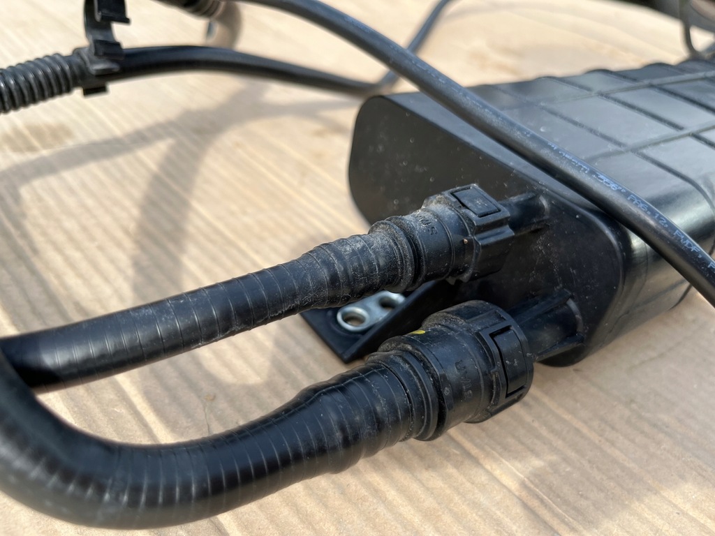 фото №9, Jaguar xj x351 3.0sc 2013r фільтр вугільний дроти оригінал europa