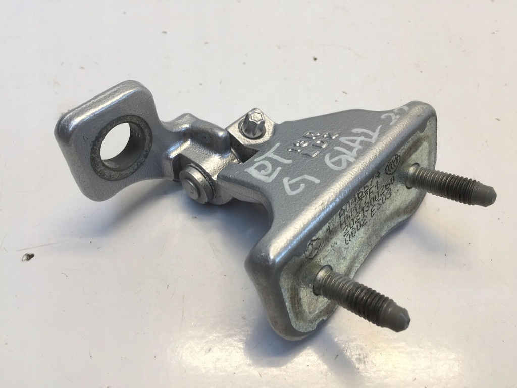 фото №1, Mercedes gla ii h247 петля дверь правый задняя верхний