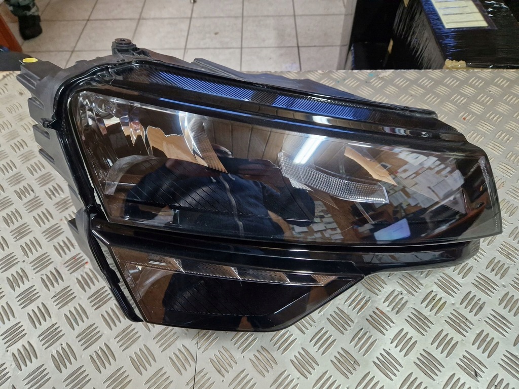 фото №1, Лампа левая lub передняя обычная skoda karoq 2017r-