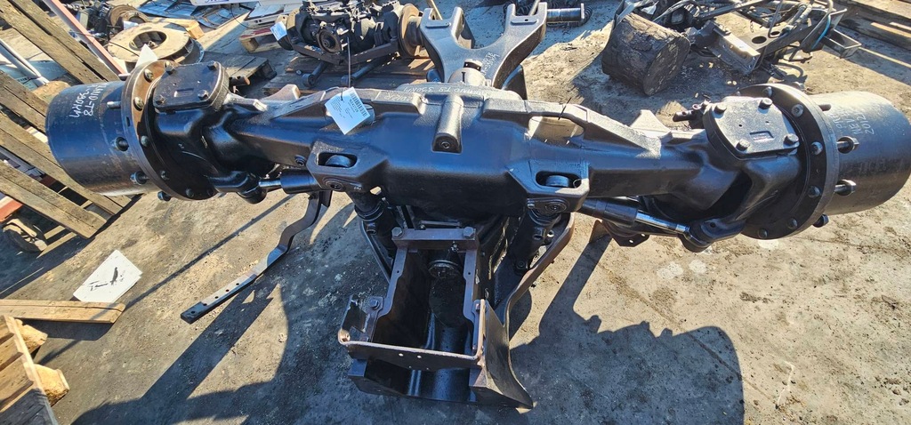 фото №2, Кронштейн мост new holland t8.390