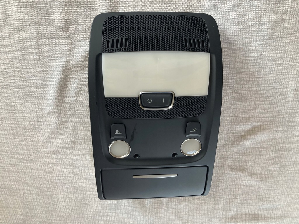 фото №1, Лампа освещение потолочный audi a4 8t0947135b