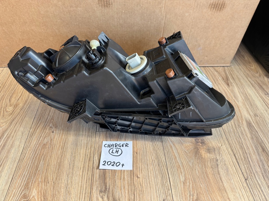 фото №6, Dodge charger лампа ксенон левая 2020+