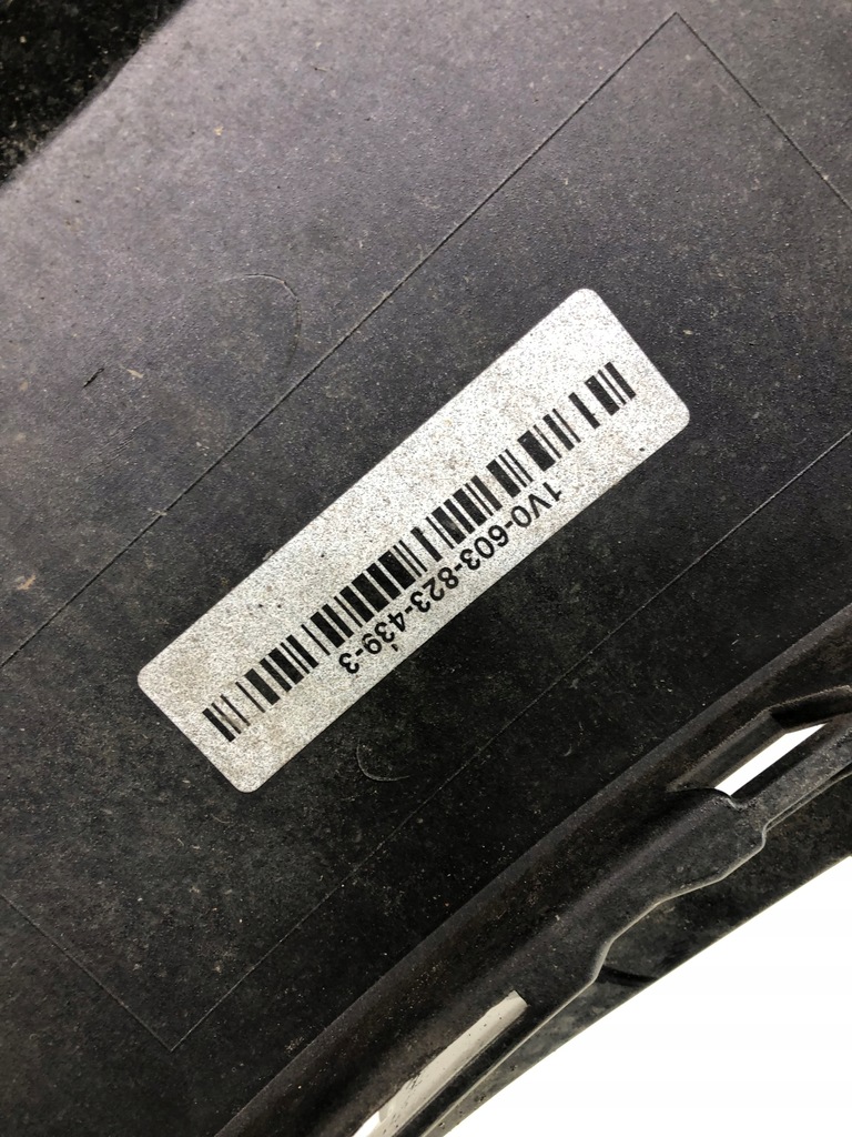 фото №8, Volvo xc40 кутик бампера лівий задня kolor-717 31149336