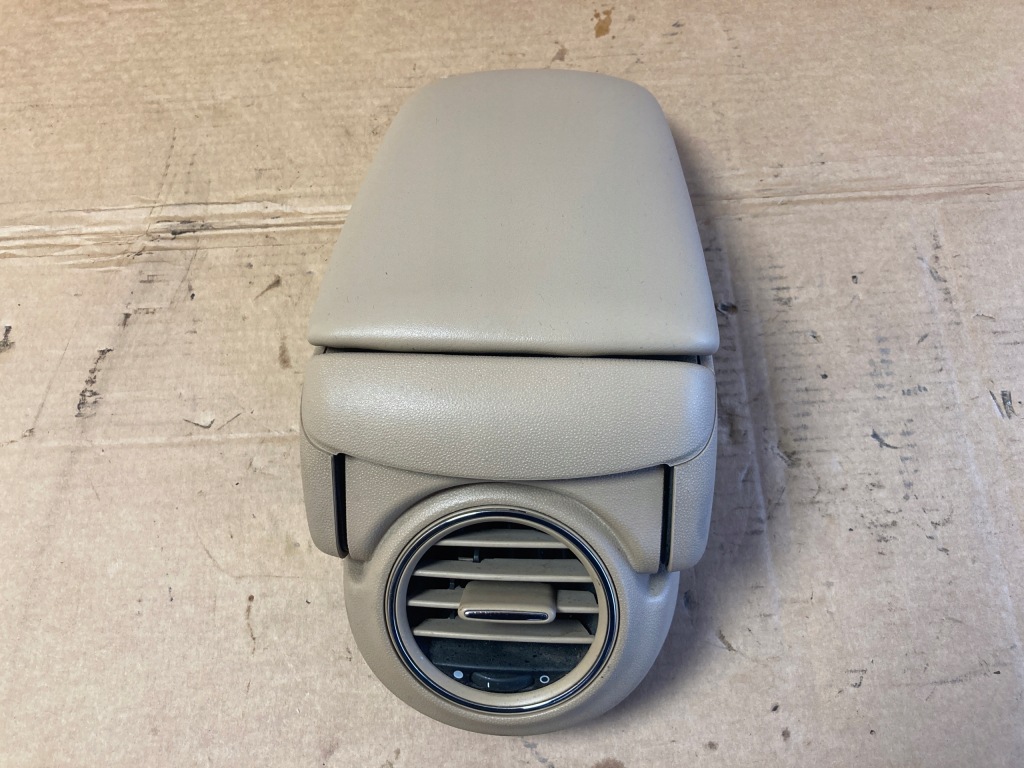 фото №1, Lancia delta 3 iii подлокотник кожаный