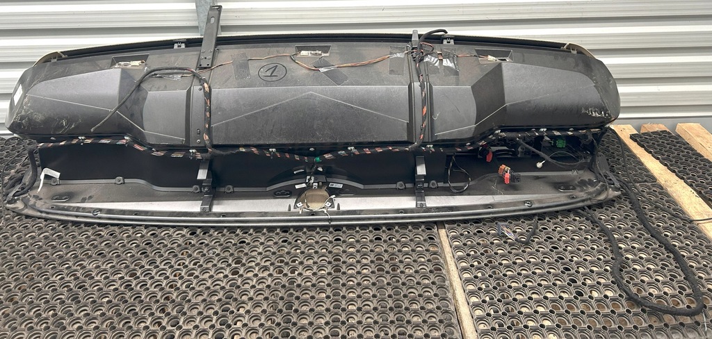 фото №5, Панель приладів верхній бардачки полиця бардачок mercedes actros mp4