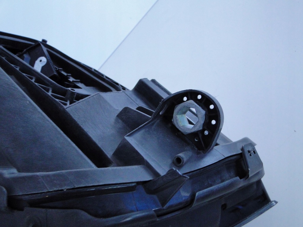 фото №12, Mercedes c klasa 205 w205 lift лампа передняя правая led high performance