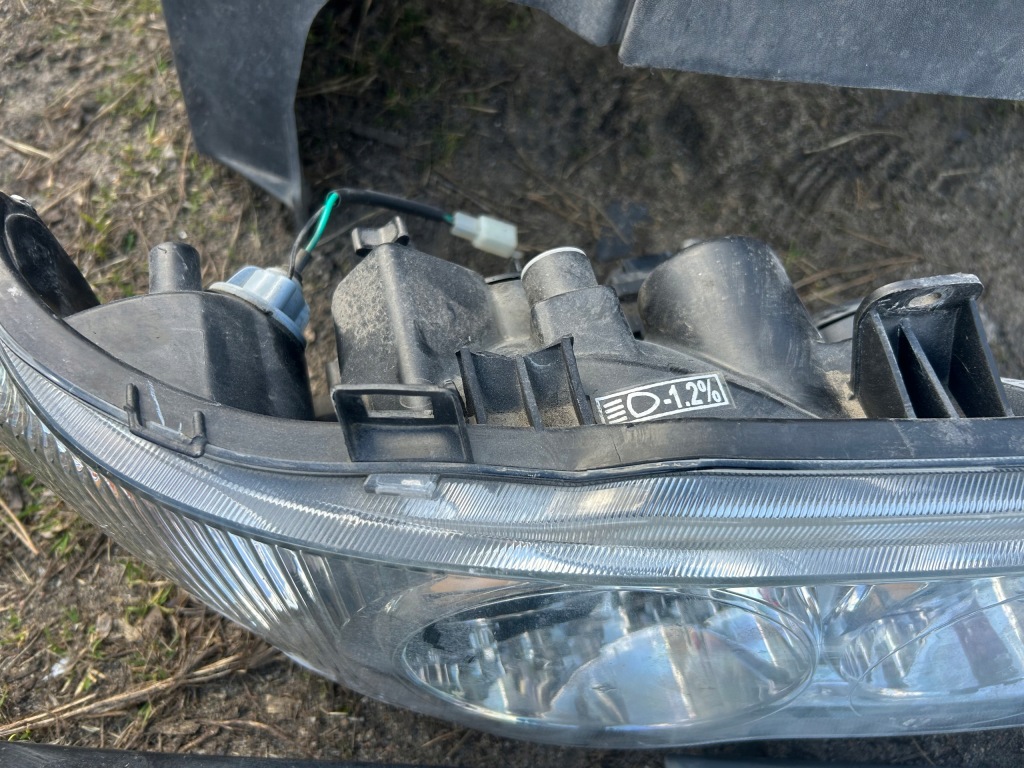 фото №8, Piaggio porter бампер + лампы + накладки на фары лампа + решётка радиатора + бачок spr.