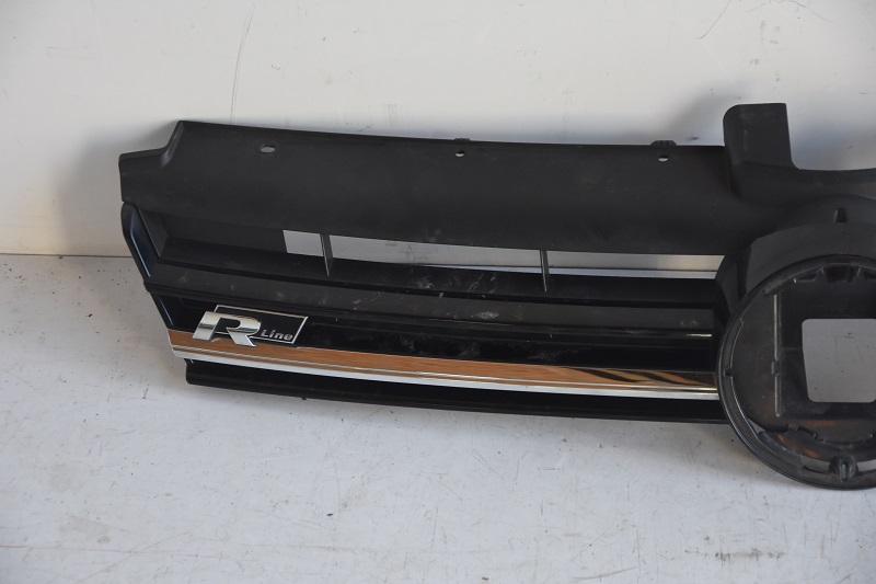 фото №2, Vw golf vii r line решётка радиатора