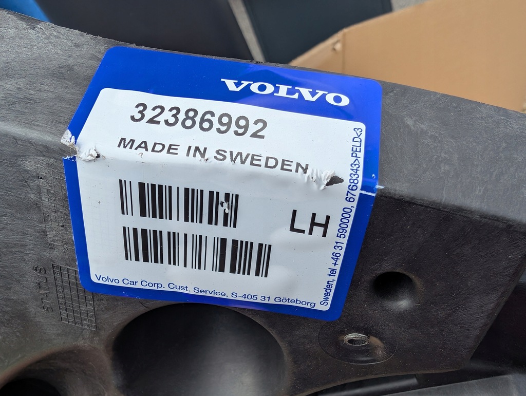 фото №8, Volvo xc40 ex40 c40 recharge напрямна кронштейн бампера правий лівий задня новий