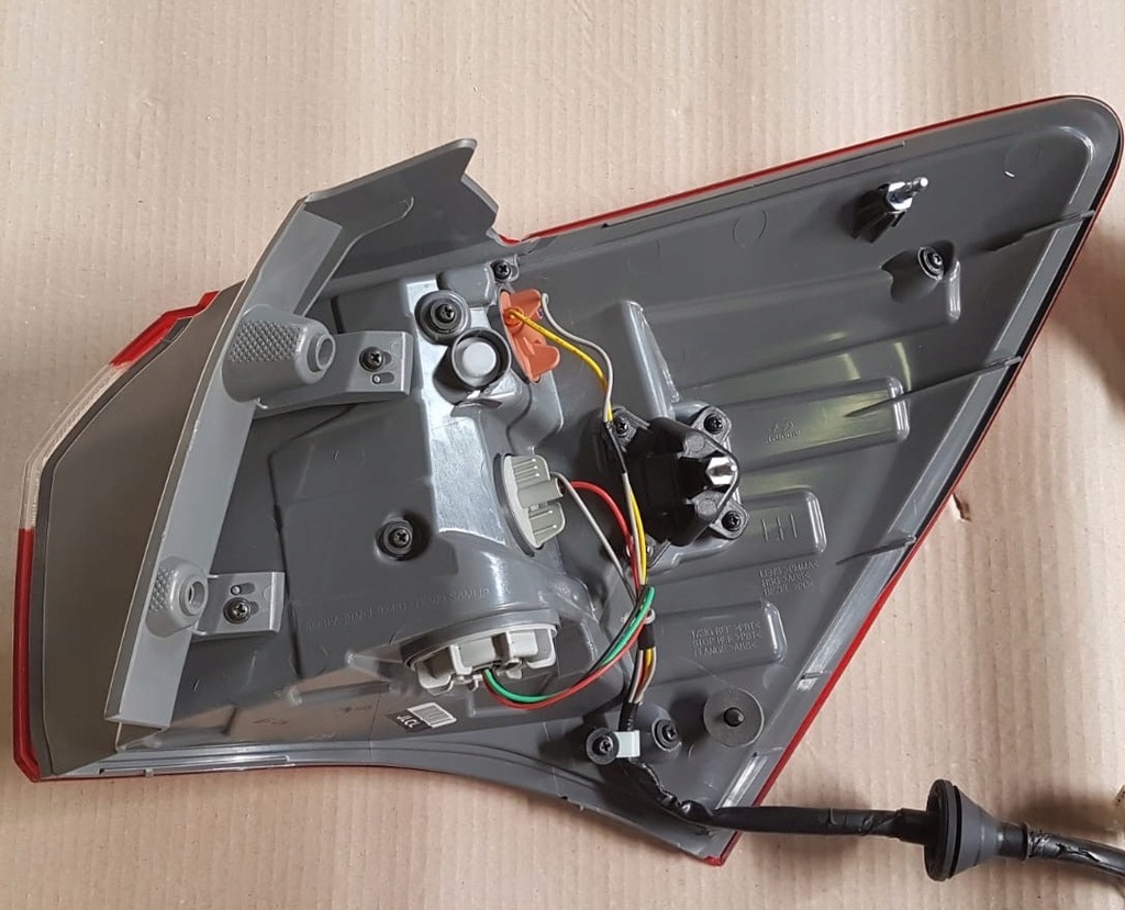 фото №7, Лампа задняя led правая 92402-1k500 левая 92401-1k500 led hyundai ix20 lift