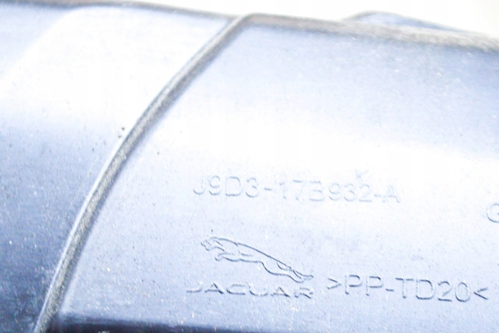 фото №6, Jaguar i-pace x590 задній правий кронштейн бампера j9d3-17b932-ae 294kw 2019