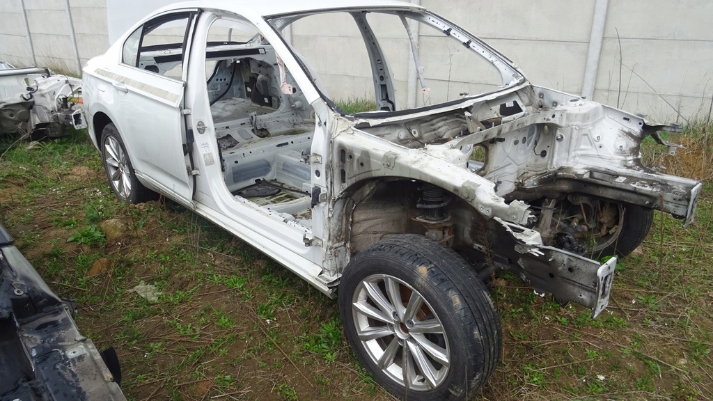 фото №1, Чверть лонжерон правий лівий перед vw passat b8