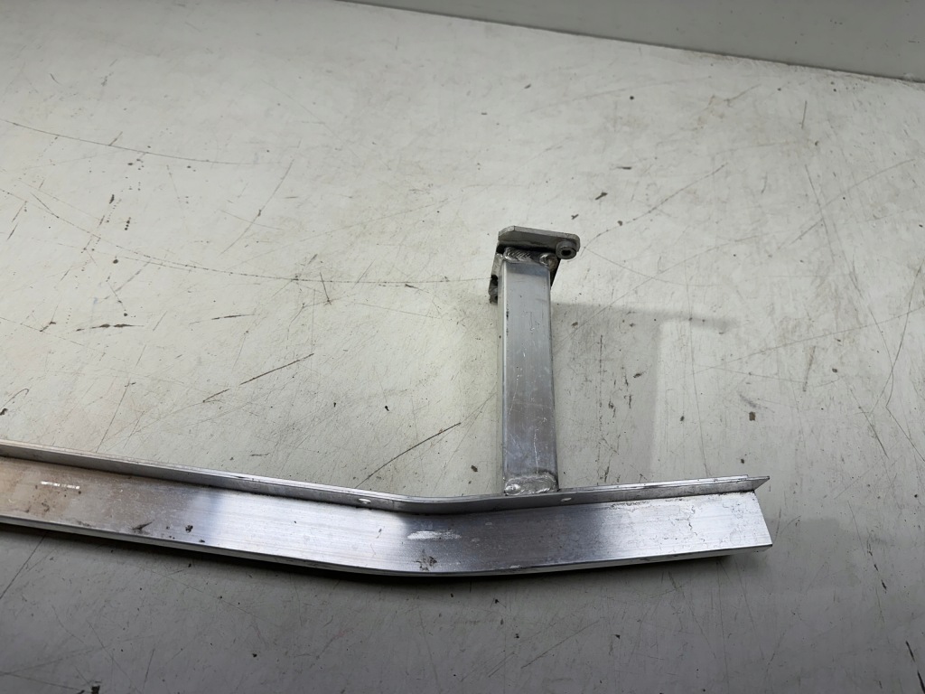 Балка перед audi e-tron 4ke 4ke807093 Зі Шроту