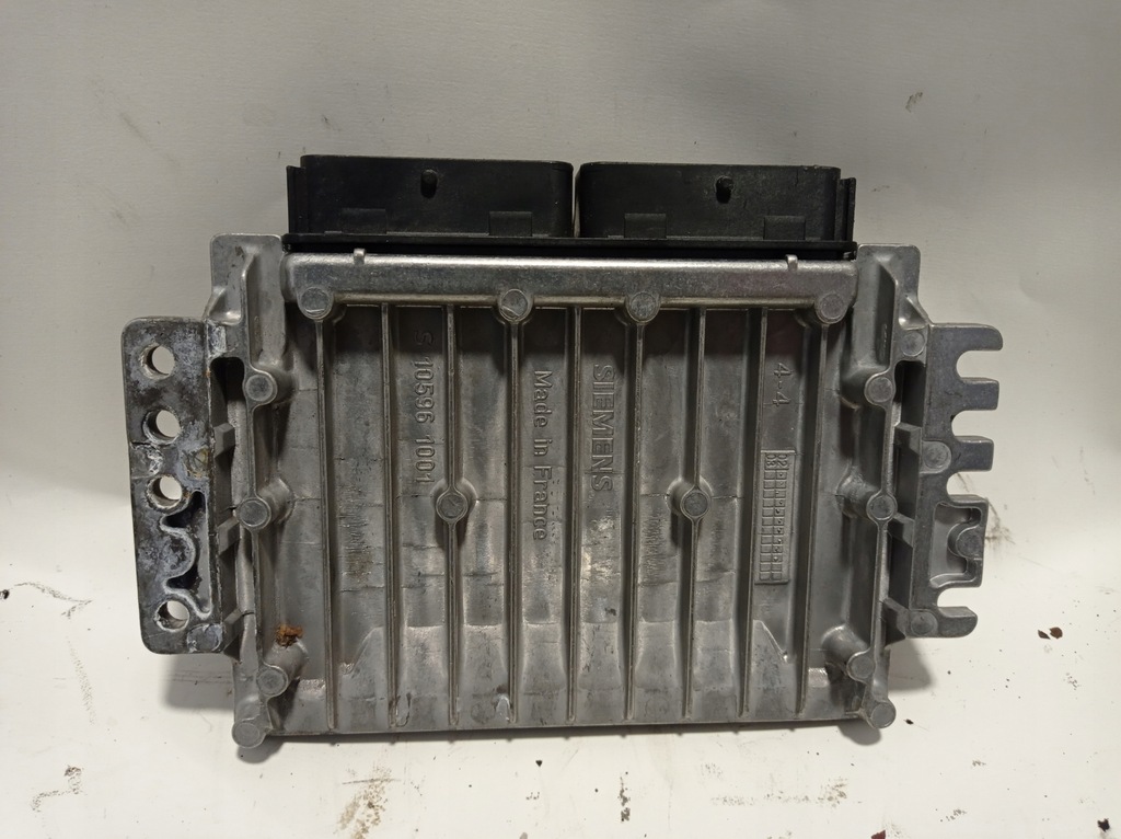 фото №5, Бортовой компьютер volvo s40 v40 2.0 p30644189