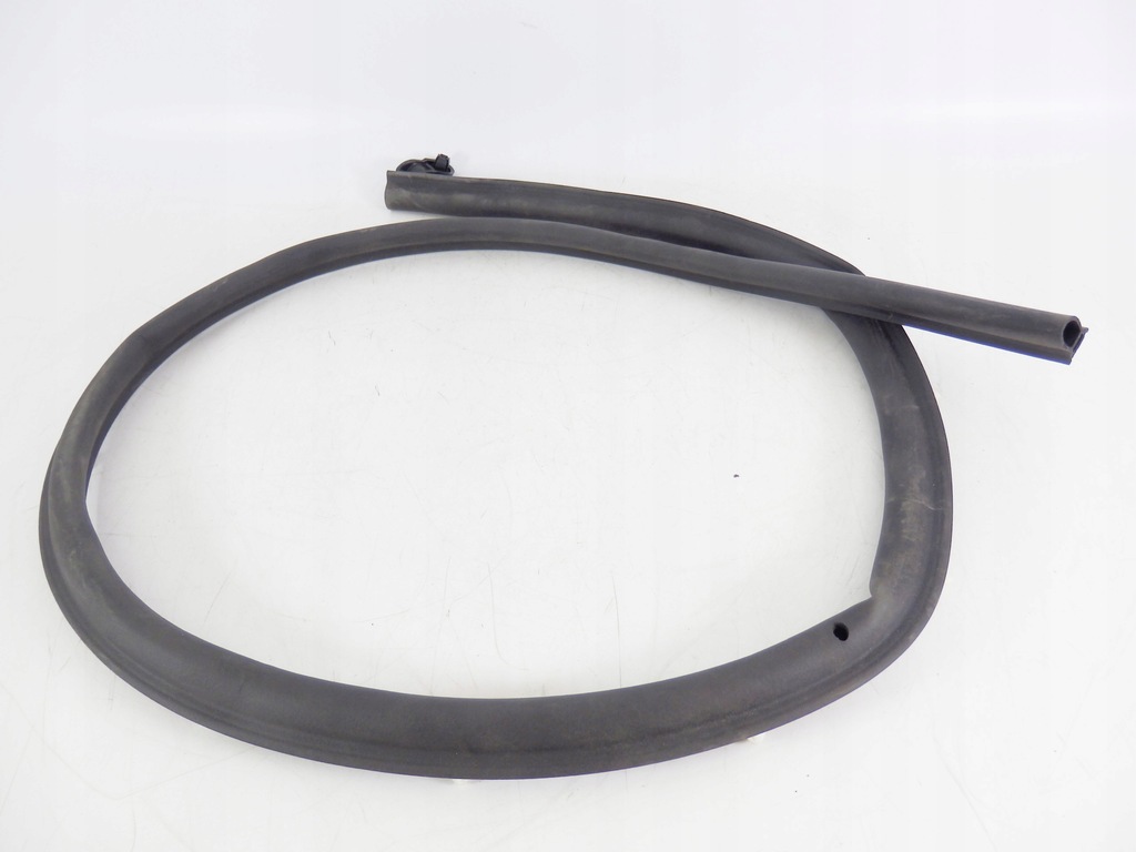 фото №1, Прокладка двері ліва задня skoda scala 654839697