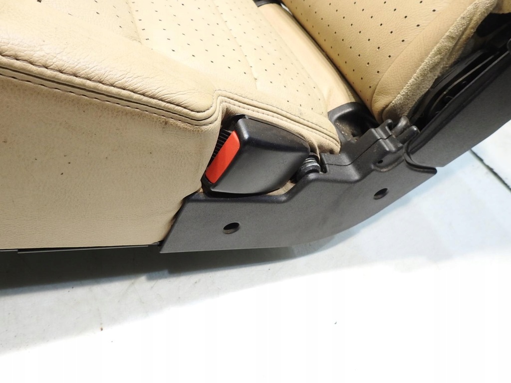 фото №7, Сиденье правый задняя land rover discovery iii