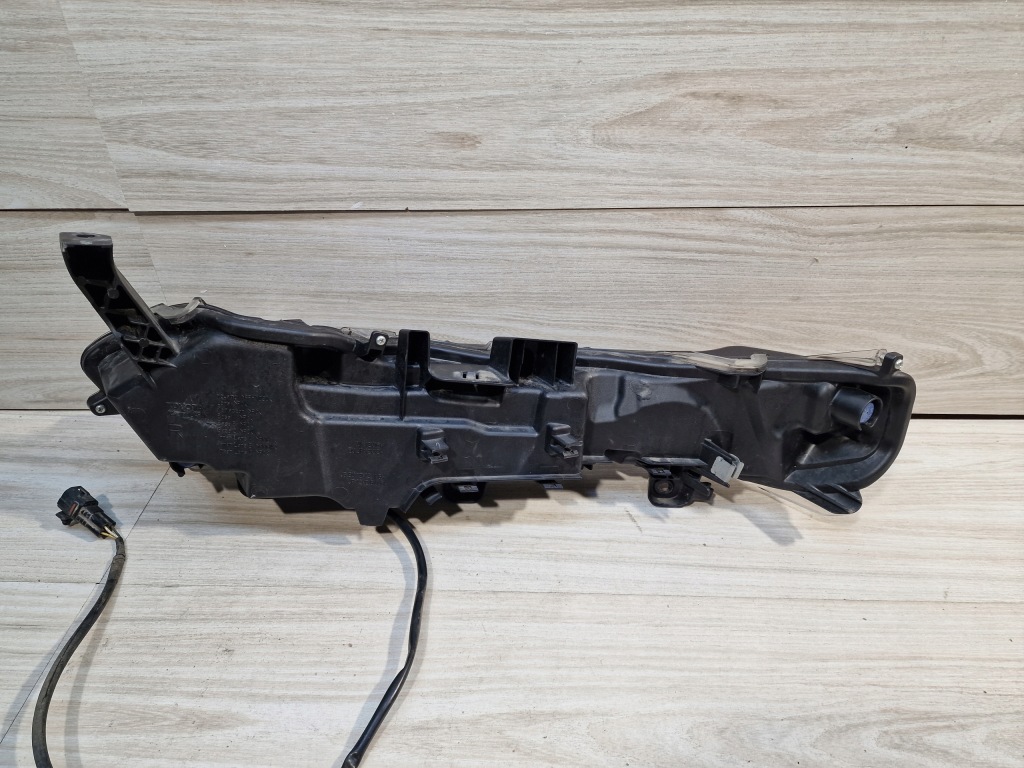 Lexus nx300 drl ліхтар денні led праве оригінал в Україні