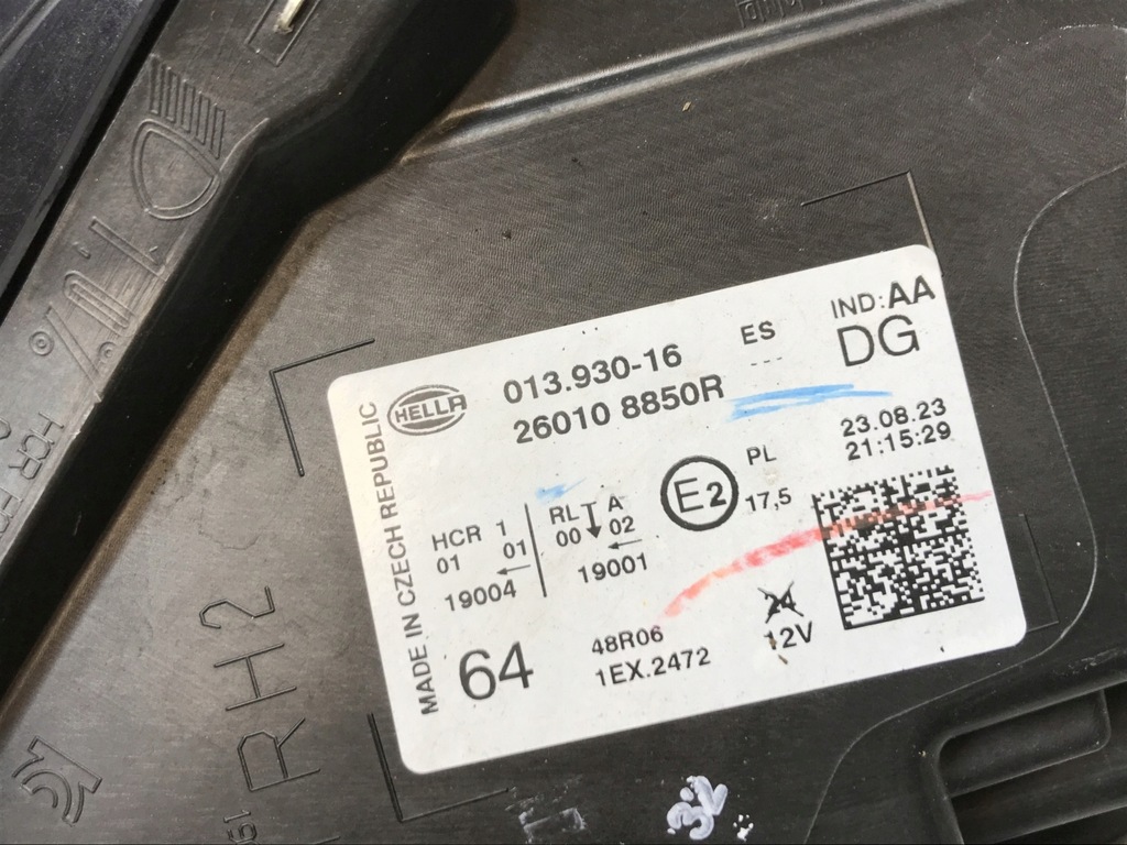 фото №9, Лампа перед правая renault captur ii 260108850r