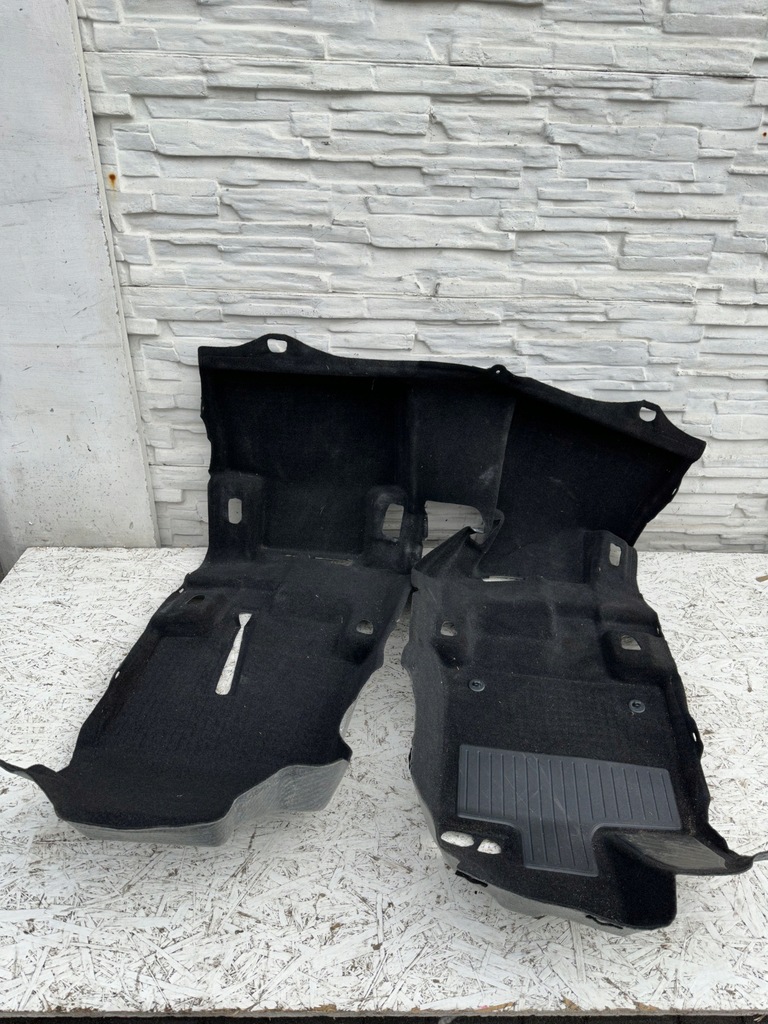 фото №1, Rav4 v коврик обшивка