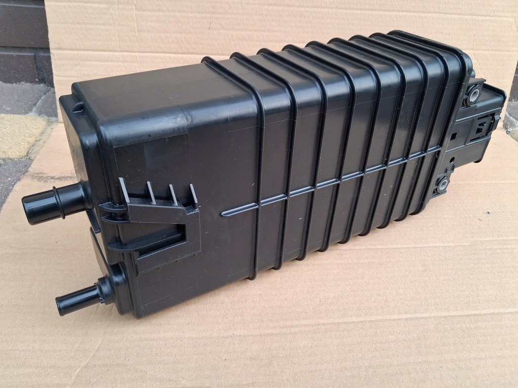 фото №8, Toyota sienna 2.5 hybrid 2021 xl40 фильтр угольный поглотитель паров топлива