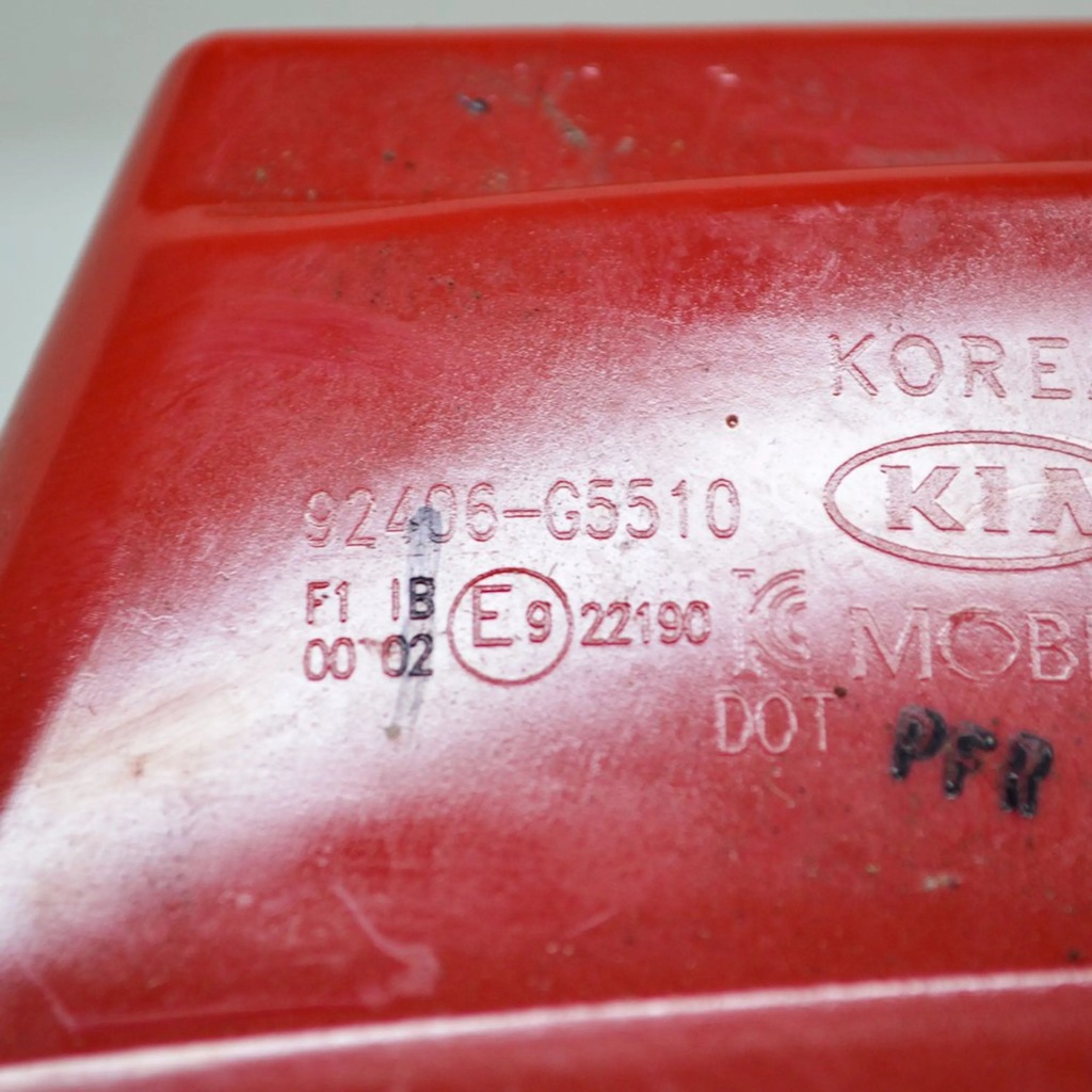 фото №6, Kia niro 2020 правая сторона отражатель лампы задний